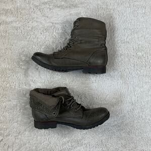 Rock and Candy Spray Paint lace accent combat Moto boots, size 8